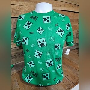NWT Boys Minecraft creeper‎ green shirt